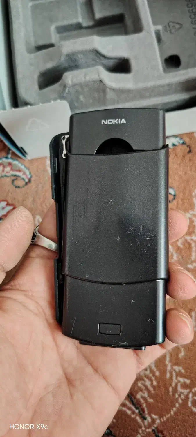 گوشی ساده|موبایل|اندیشه, اندیشه فاز ۴|دیوار