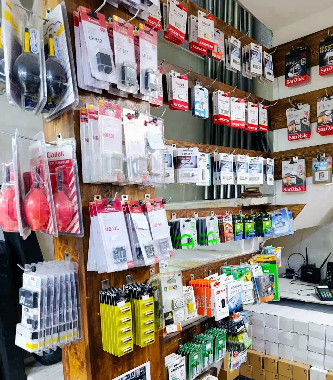 رم سونی 128گیگ|دوربین عکاسی و فیلمبرداری|قم, دورشهر|دیوار