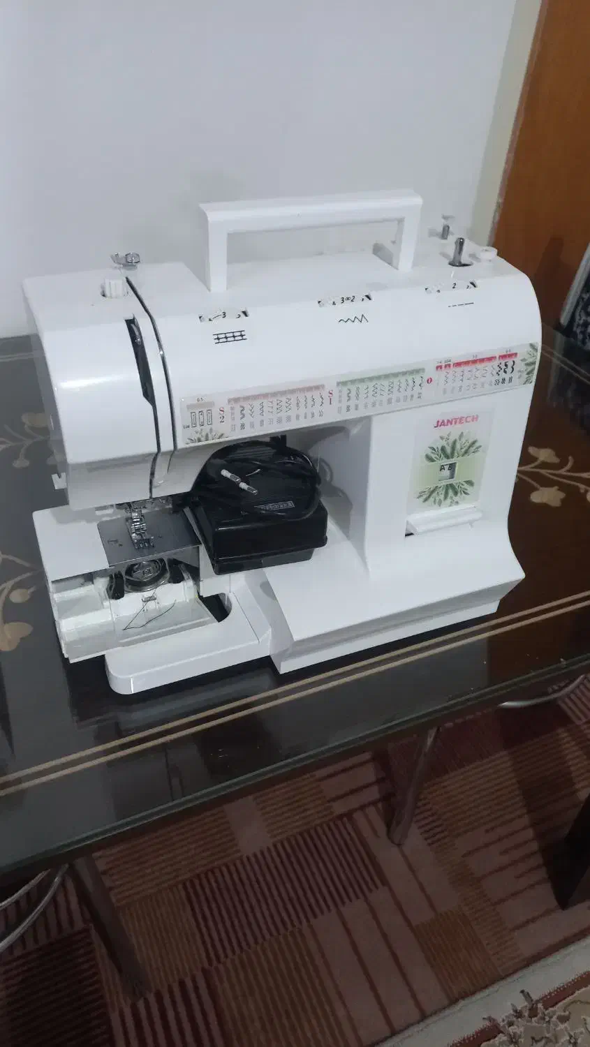 چرخ خیاطی درجه یک|چرخ خیاطی و ریسندگی|سمنان, |دیوار