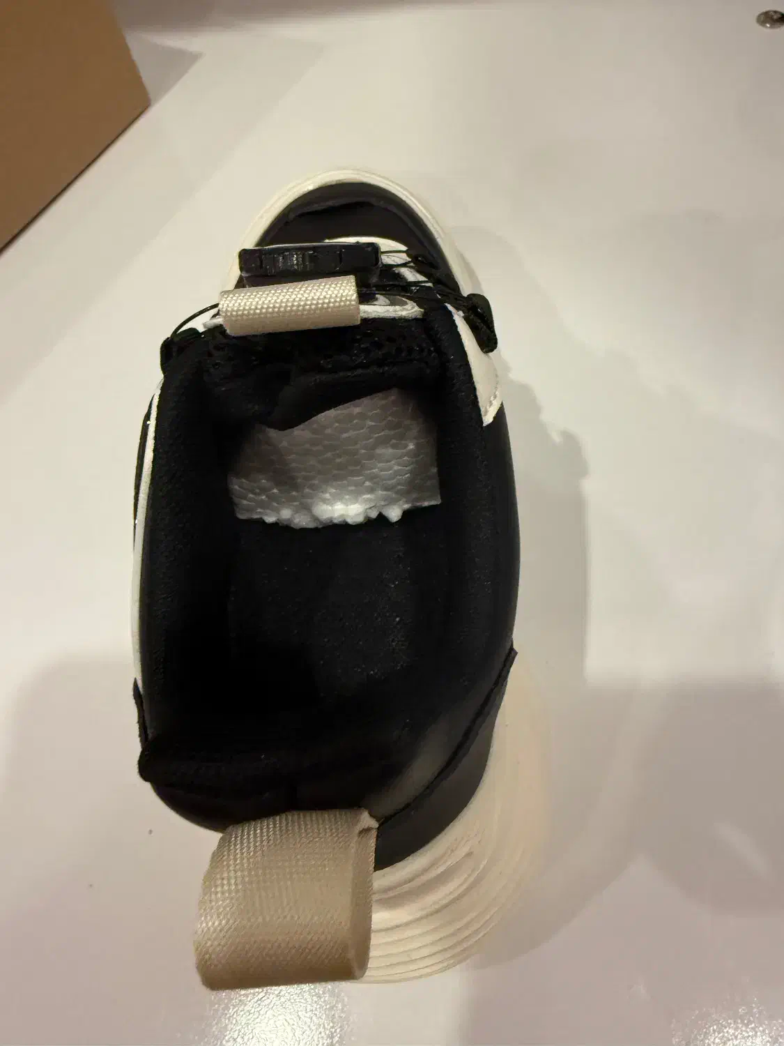 کفش دخترانه سایز ۳۴ نو هست|کفش و لباس بچه|تهران, زعفرانیه|دیوار