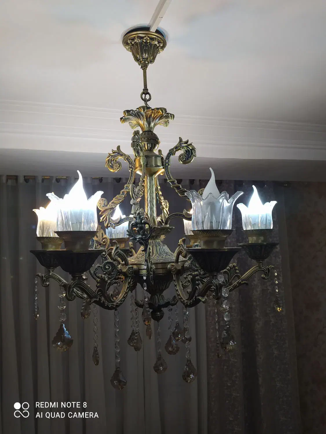 یک جفت لوستر شش شعله|لوستر و چراغ آویز|اسلام‌شهر, شهرک قائمیه|دیوار