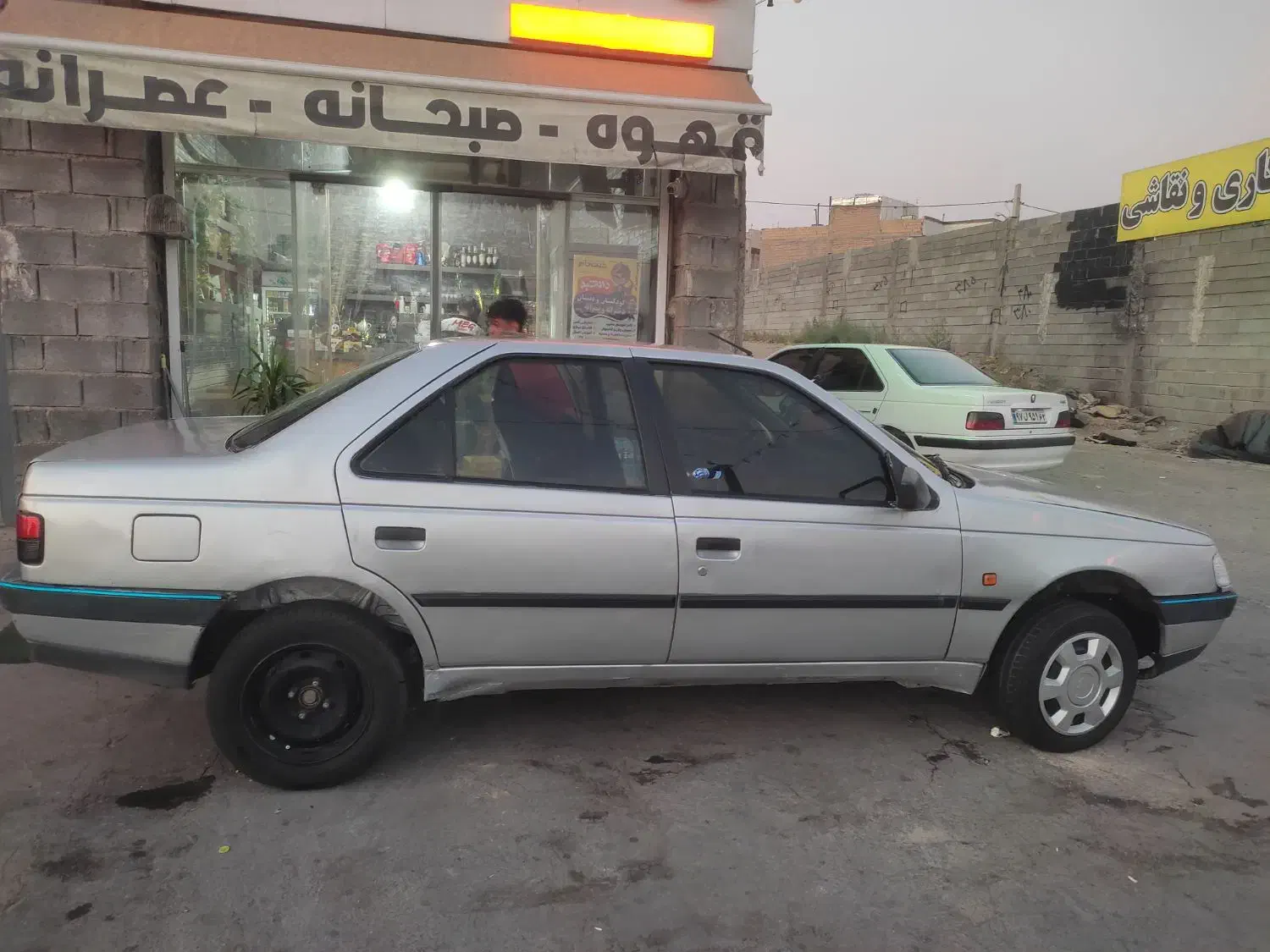 پژو ۴۰۵مدل ۸۵|خودرو سواری و وانت|شیراز, دلگشا|دیوار