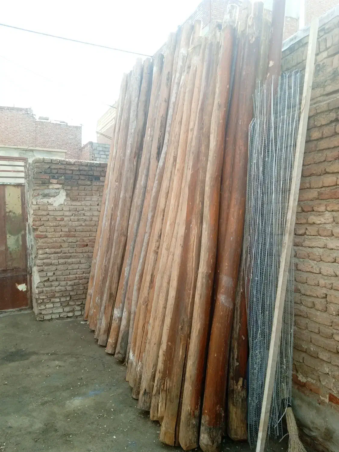 چوب دست دوم سالم|مصالح و تجهیزات ساختمان|مهاباد (آذربایجان غربی), |دیوار