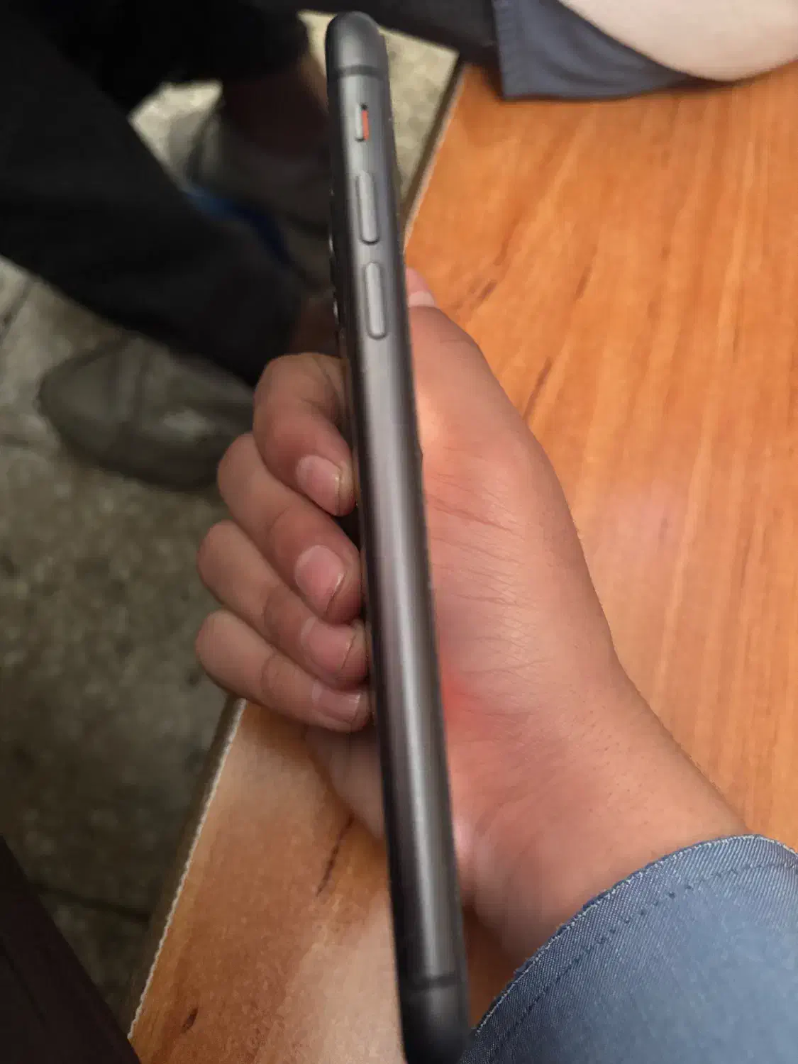 ایفون 11نرمال رنگ مشکی|موبایل|تهران, مسعودیه|دیوار