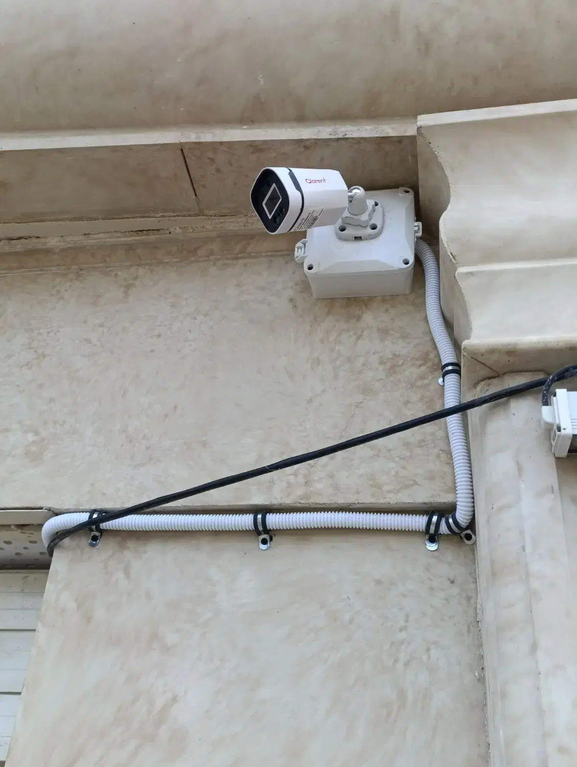 فروش و نصب دوربین مداربسته حسابی|دوربین مداربسته|رودسر, |دیوار