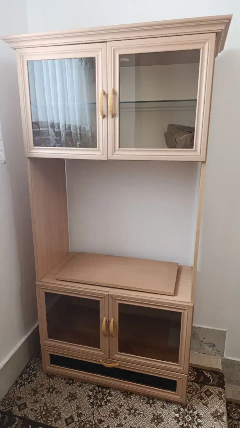 چهار پایه|مبلمان خانگی و میز عسلی|گلبهار, شهر جدید گلبهار|دیوار