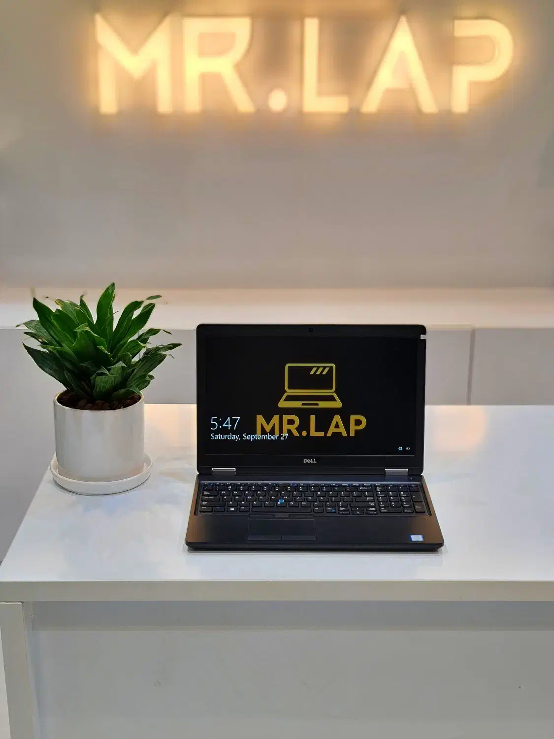 لپتاپ Dell 5580 حرفه ای صفحه تاچ / i5 نسل 7 سری HQ|رایانه همراه|شیراز, عفیفآباد|دیوار