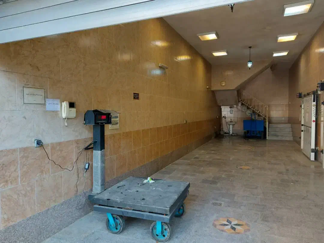 اجاره‌سردخانه‌۳۰۰‌تنی‌زیرصفروبالای‌صفر|اجارهٔ دفتر صنعتی، کشاورزی، تجاری|اصفهان, شهرک آزمایش|دیوار