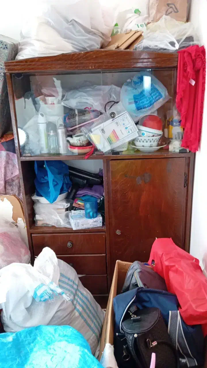 میز خیلی کمیاب برای گلدان و تلفن و غیره و کمد|میز تلفن|فریدونکنار, |دیوار