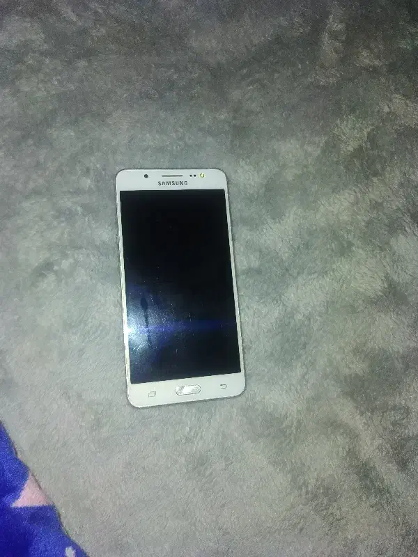 موبایلj5|موبایل|شهریار, شهرک امیریه|دیوار