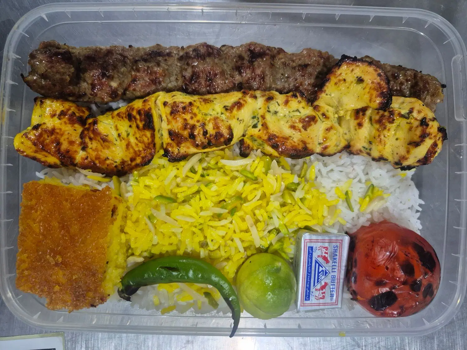 کمک اشپز و پیتزا زن و کارگر ساده|استخدام خدمات فروشگاه و رستوران|تهران, صالحآباد شرقی|دیوار