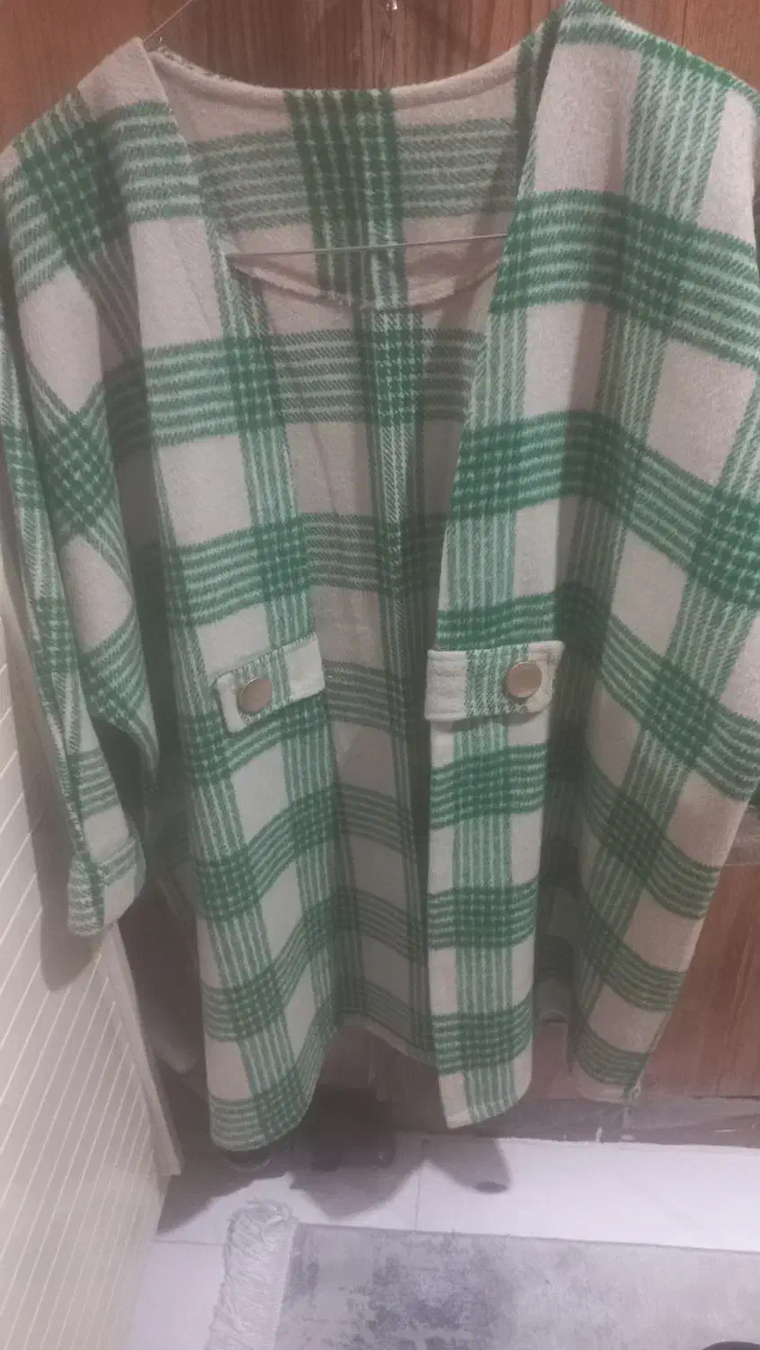 پالتو|لباس|کرج, کرج نو|دیوار