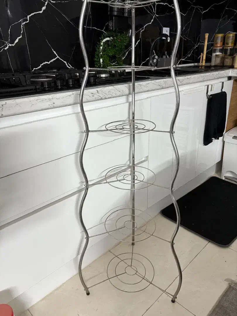 پایه قابلمه|آب‌چکان و نظم‌دهنده ظروف|شاهین‌شهر, مسکن مهر|دیوار