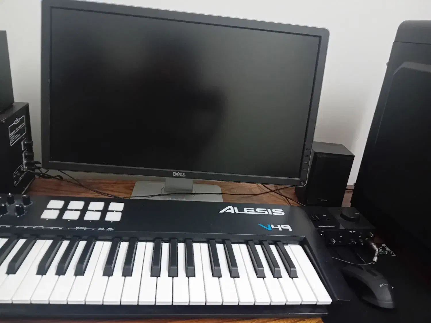 monitor Dell 24|قطعات و لوازم جانبی رایانه|اراک, |دیوار