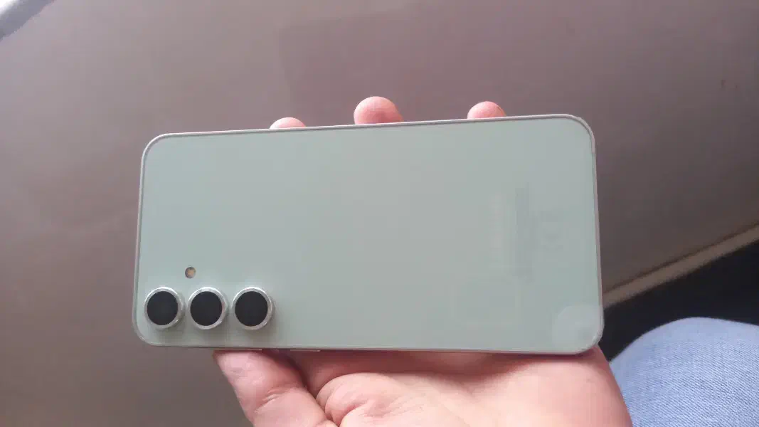 s23fe درحدنو گارانتی دار بدون خط وخش قیمت مناسب|موبایل|تبریز, |دیوار