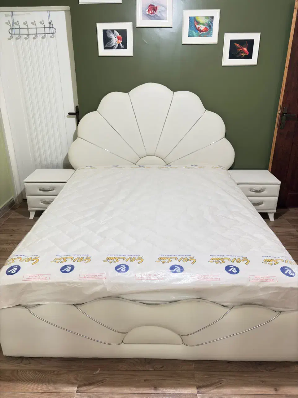 سرویس خواب عروس به همراه تشک رویا بونل ۲|تخت و سرویس خواب|چمستان, |دیوار