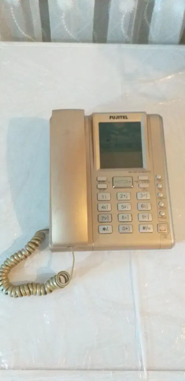 تلفن رو میزی فوجی تل|تلفن رومیزی|مشهد, امامیه (شهرک غرب)|دیوار