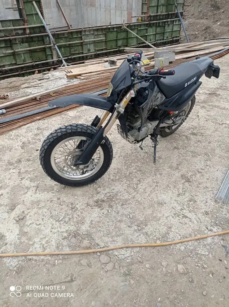 تریل پیشرو گلد روان|موتورسیکلت|رشت, چمارسرا|دیوار