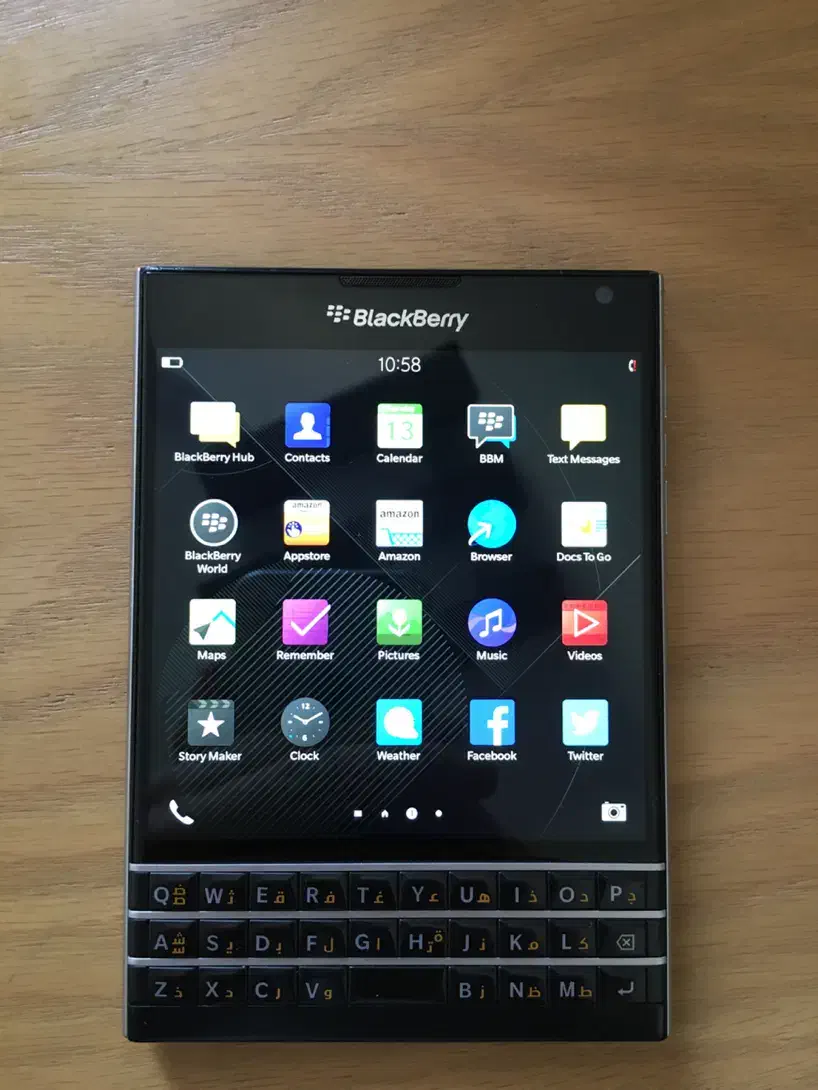 blackberry passport|موبایل|رباط‌کریم, رباط‌کریم|دیوار