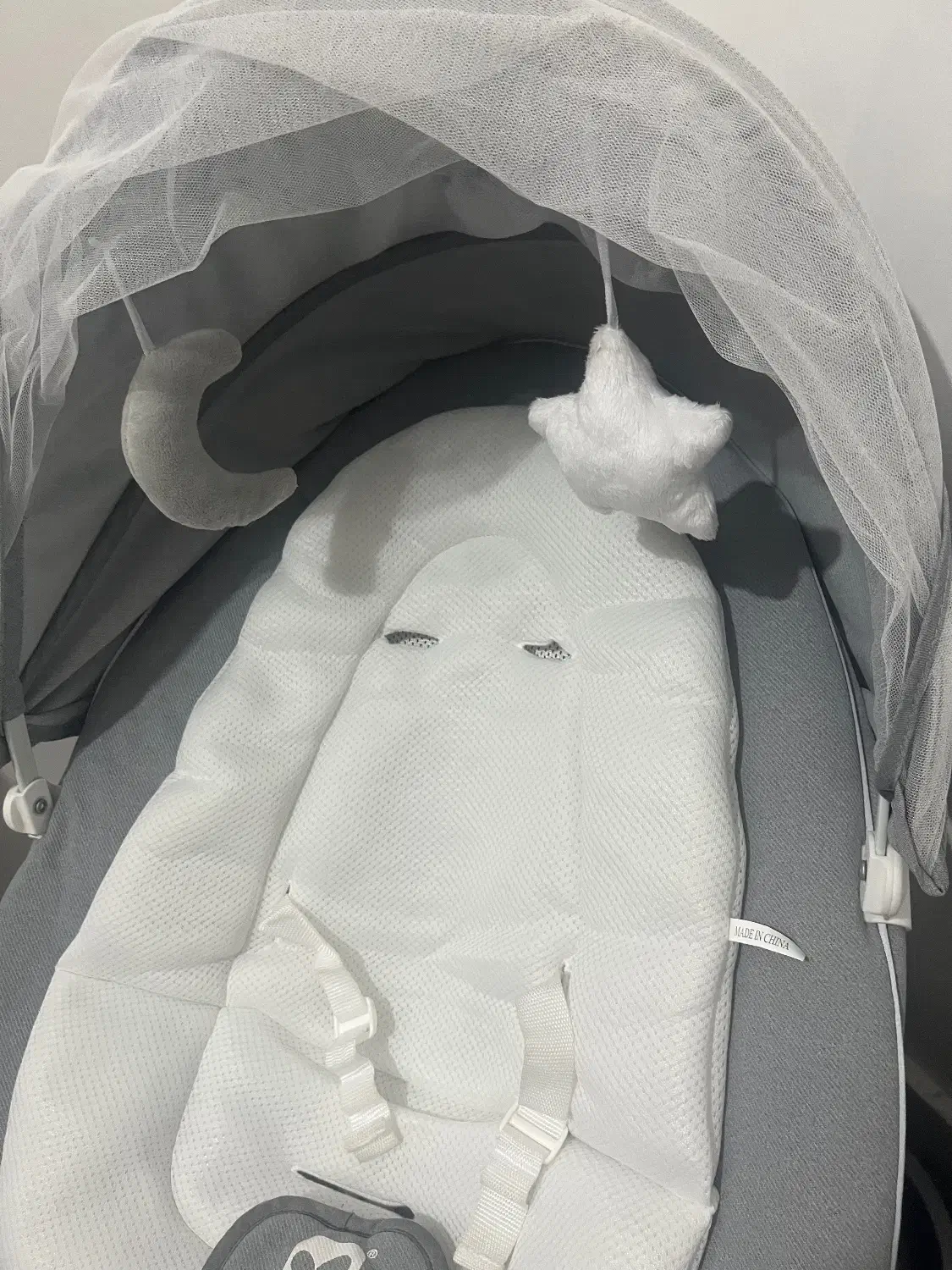 گهواره برقی کودک|تخت و صندلی بچه|رشت, شالکو|دیوار