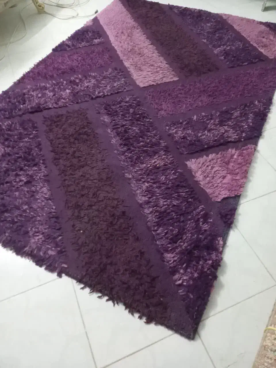 فرش بنفش|فرش|اندیشه, اندیشه فاز ۱|دیوار