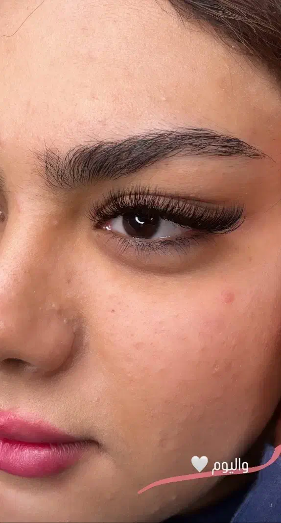 آموزشگاه آموزش کاشت مژه و اکستشن مژه و کاشت ناخن|خدمات آرایشگری و زیبایی|اهواز, نادری|دیوار