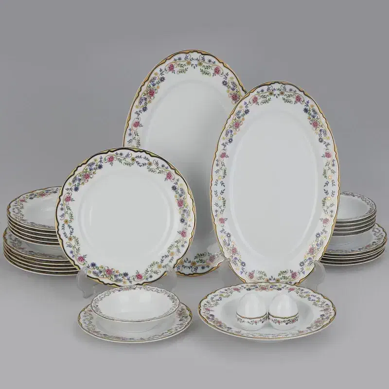 سرویس ۲۸ پارچه چینی زرین ایران|ظروف سرو و پذیرایی|کاشان, امام خمینی|دیوار