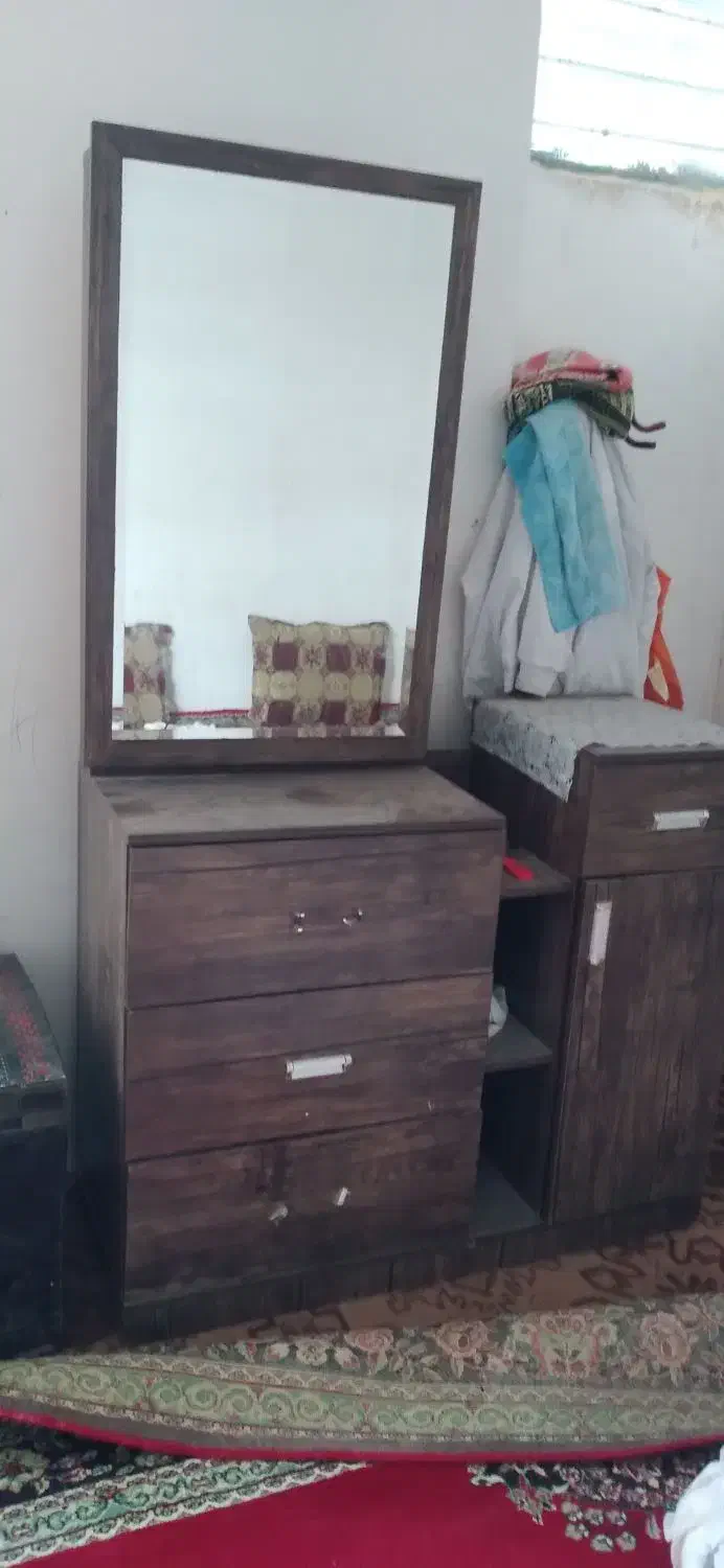 دلاورتمیز|جاکفشی، کمد، دراور|تربت جام, علوی|دیوار