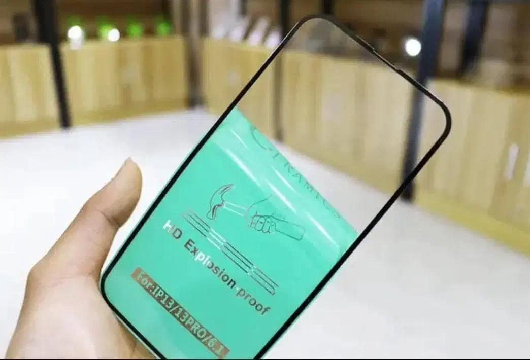 گلس آیفون 12و13 عمده|لوازم جانبی موبایل و تبلت|رشت, پاستوریزه|دیوار