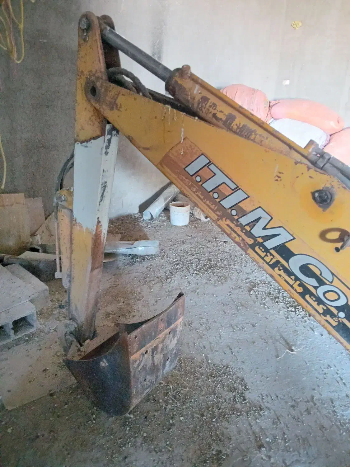 بیل عقب تراکتور سازی ایران|ماشینآلات صنعتی|زنجانرود, |دیوار