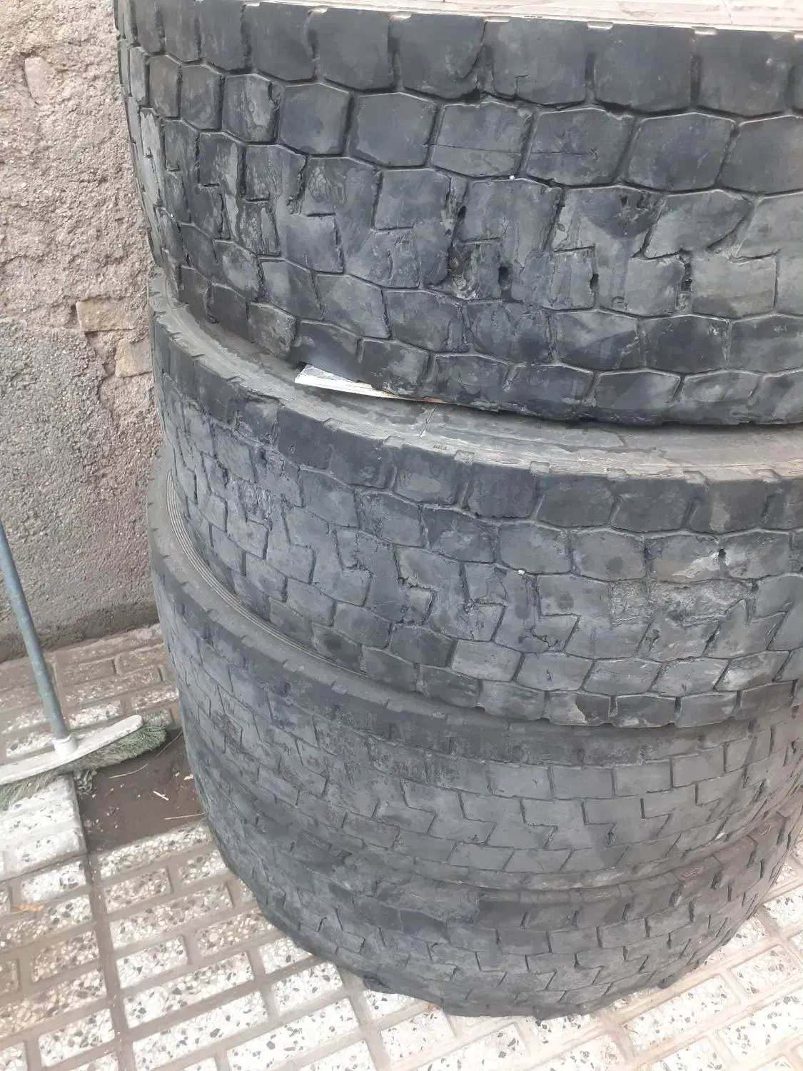 لاستیک ۳۱۵ کارکرده|قطعات یدکی و لوازم جانبی|شاهرود, |دیوار