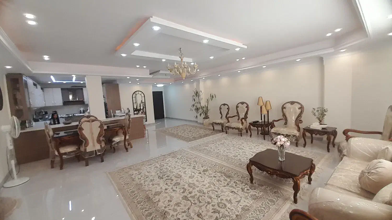۱۳۱ متر آپارتمان/فول امکانات/۳خواب/۵ساله|فروش آپارتمان|تهران, دردشت|دیوار