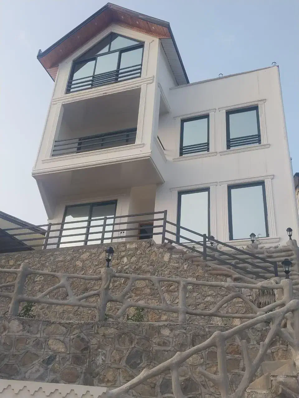 فروش ویلای تریبلکس 200متر با منظره ای زیبا و اَبدی|فروش خانه و ویلا|زیرآب, |دیوار