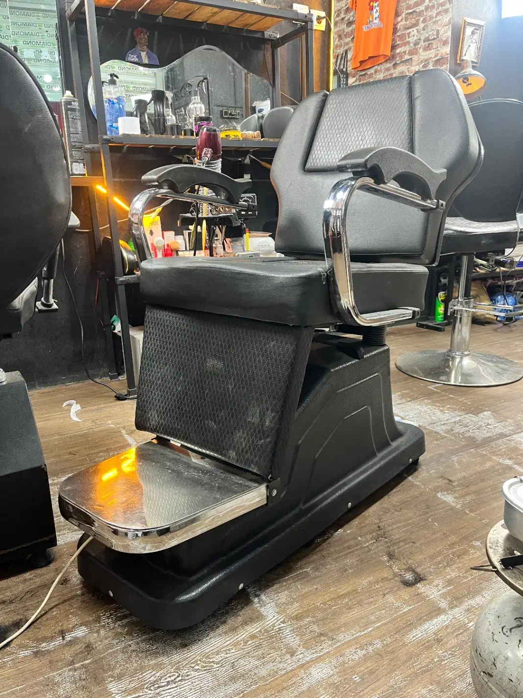 صندلی آرایشگاه|آرایشگاه و سالنهای زیبایی|ری, شهادت|دیوار