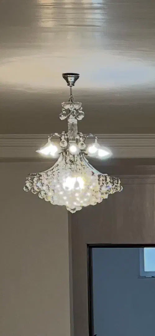 لوستر|لوستر و چراغ آویز|صحنه, |دیوار