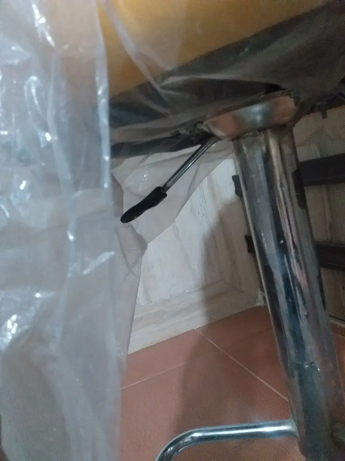 صندلی اپن جک دار|صندلی و نیمکت|کاشان, شهرک انقلاب|دیوار