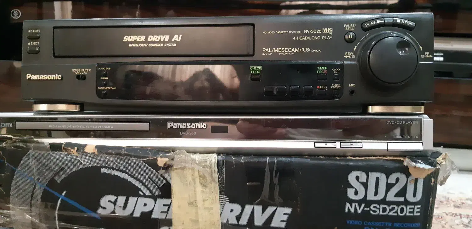 ویدیو SD 20 پاناسونیک شاتلدار . اصل ژاپن|پخش‌کننده DVD و ویدیو|تهران, والفجر (افسریه)|دیوار