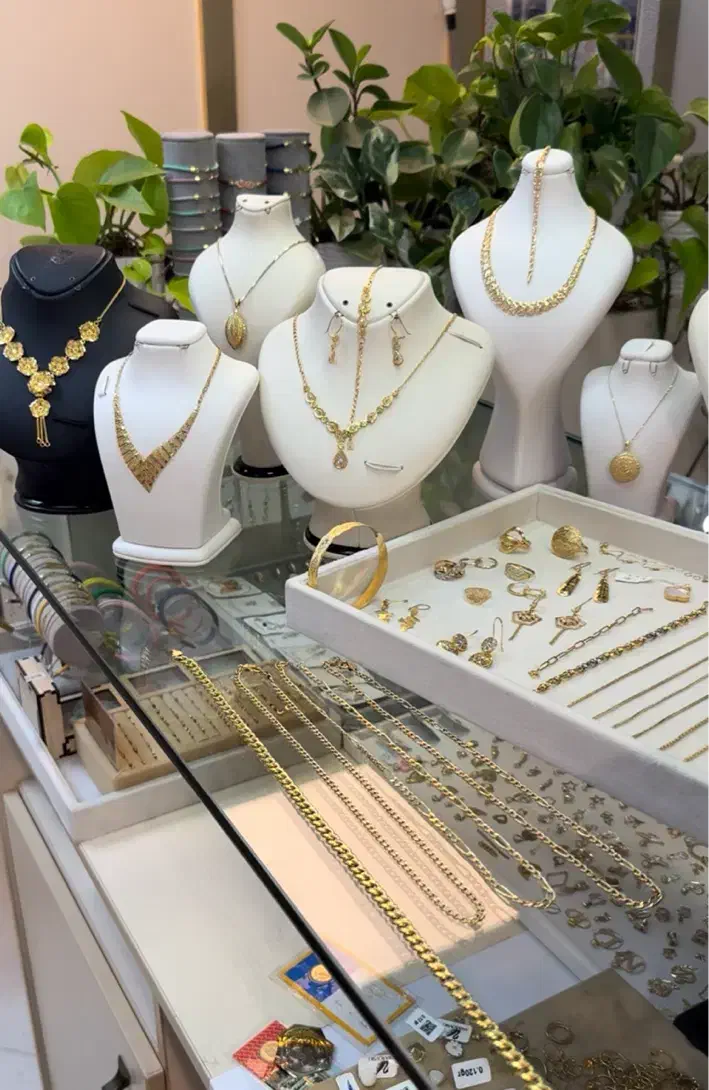 طلا از ۳ الی ۶در۱۰۰موجوده فوری|جواهرات|رشت, بازار|دیوار