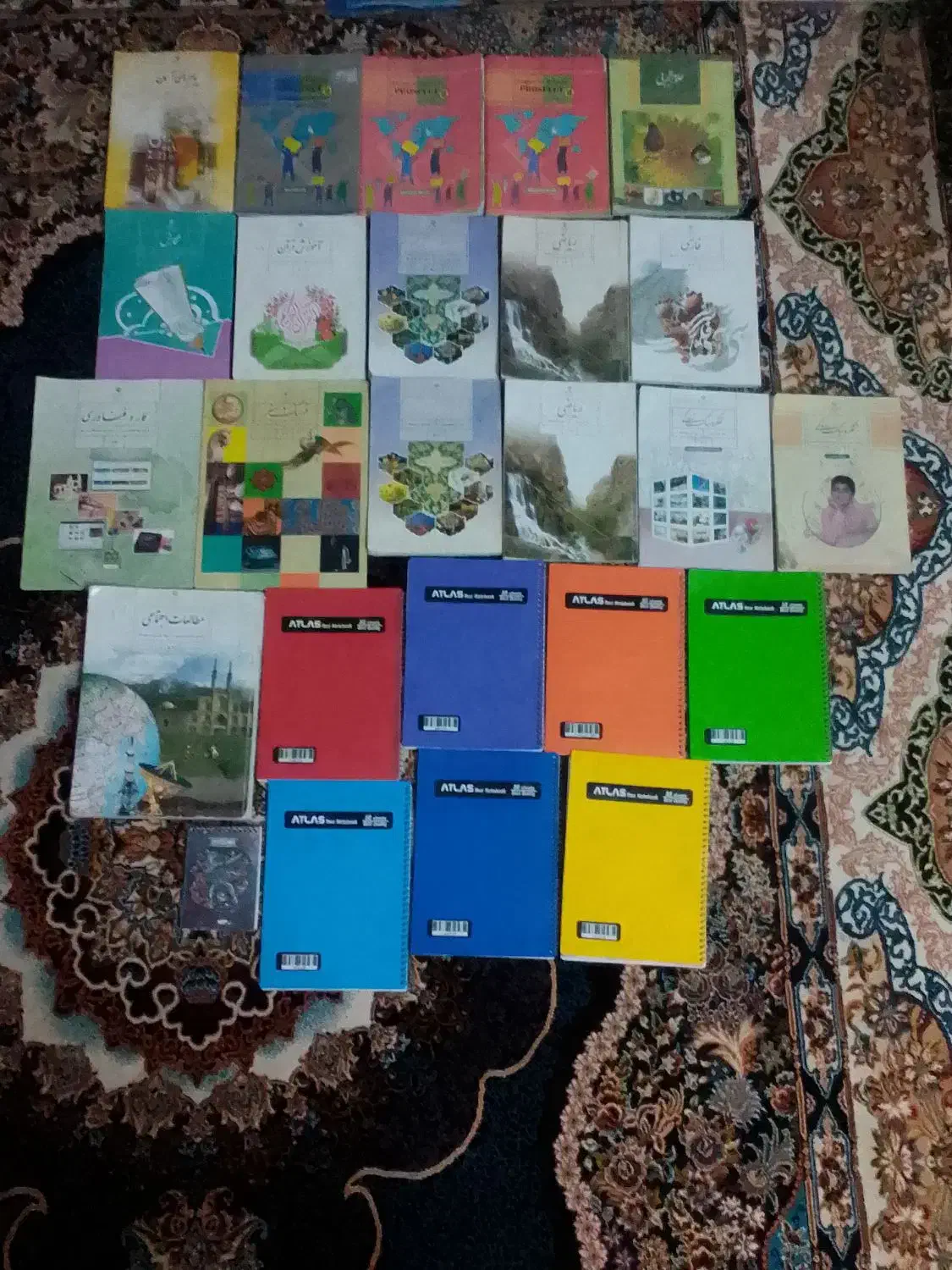 کتاب های درسی و خیلی سبز و خوش‌نویسی و... هشتم|کتاب و مجله آموزشی|اردبیل, |دیوار