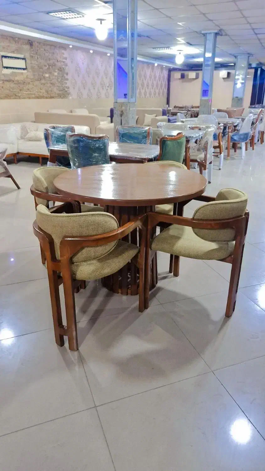 غذاخوری مبل رادوین|مبلمان خانگی و میز عسلی|تویسرکان, |دیوار