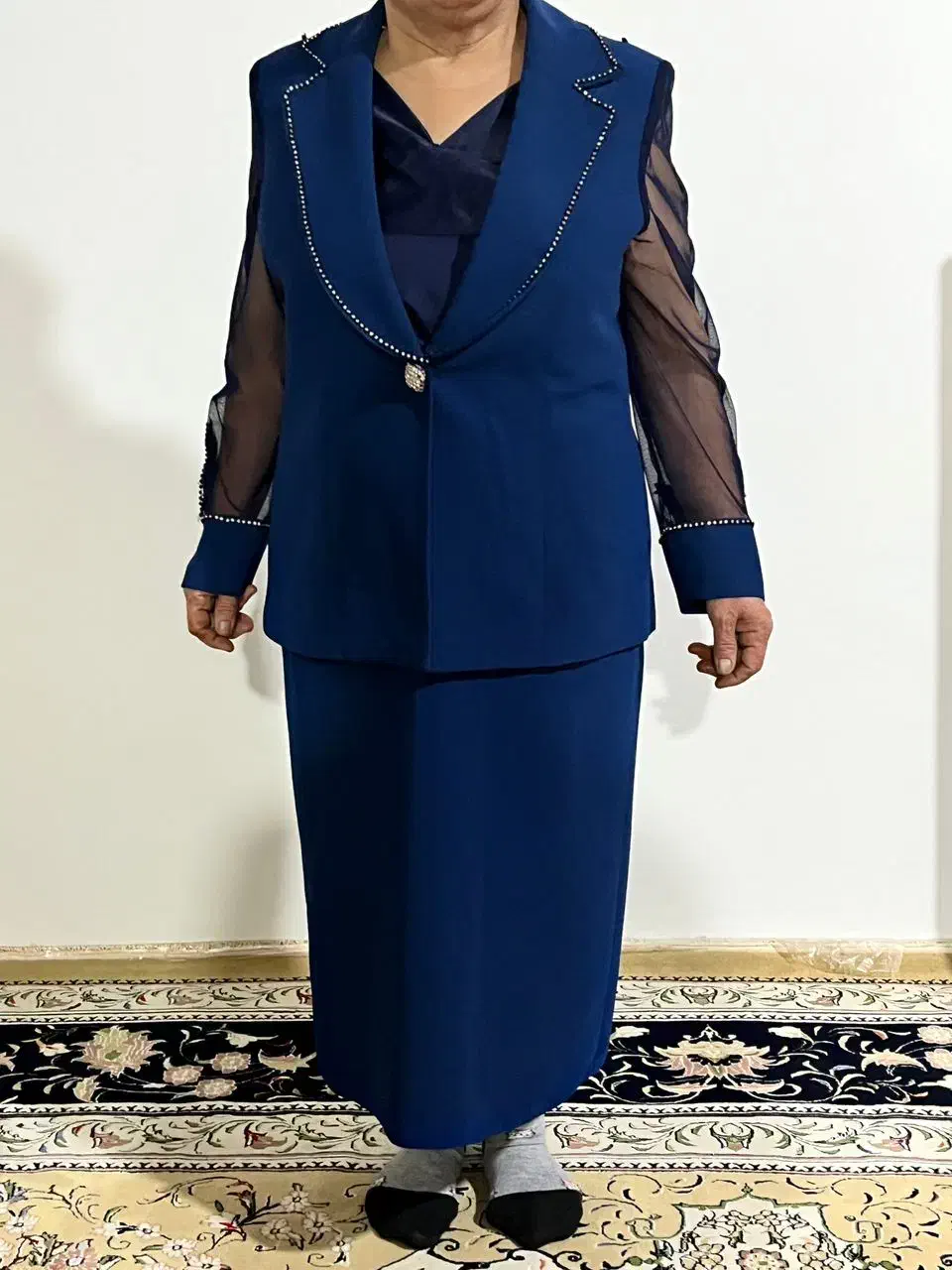 لباس مجلسی|لباس|مرزن‌آباد, |دیوار