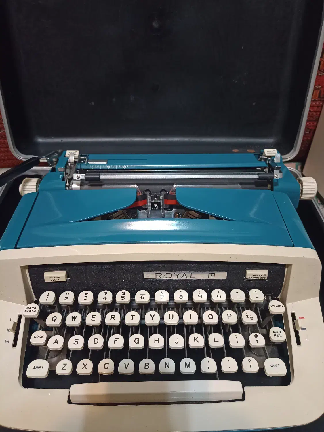 ماشین تایپ قدیمی|کلکسیون اشیاء عتیقه|تهران, مجیدیه|دیوار