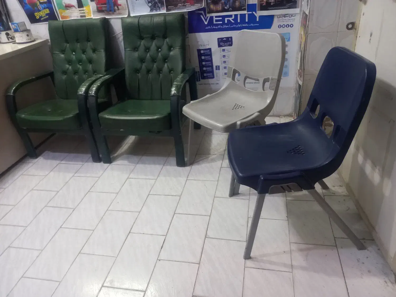 ویترین ومیز وصندلی|میز تحریر و کامپیوتر|زاهدان, |دیوار