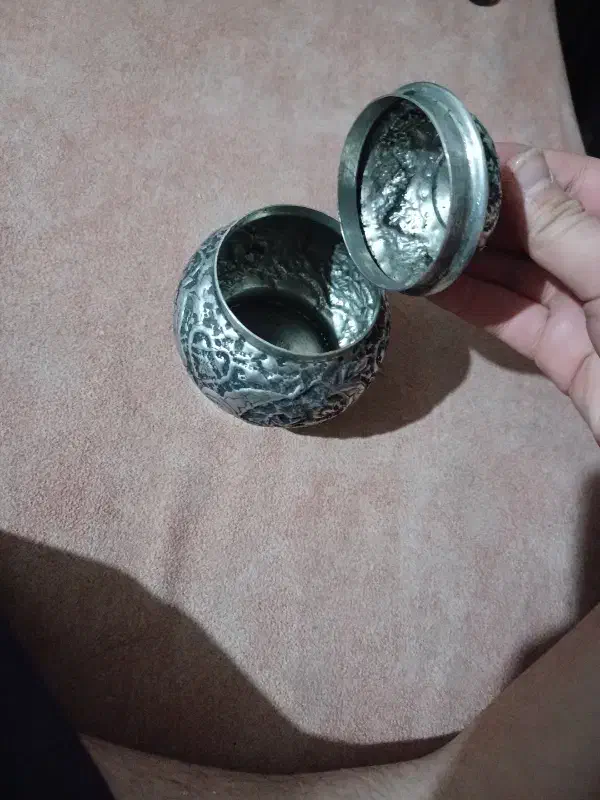 قندان قلم زنی قدیمی|صنایع دستی و سایر لوازم تزئینی|اصفهان, شمس آباد|دیوار