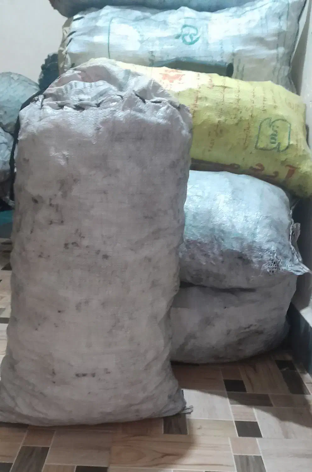 زغال کبابی عالی برای قلیونی ها و رستوران|کافیشاپ و رستوران|ایذه, |دیوار