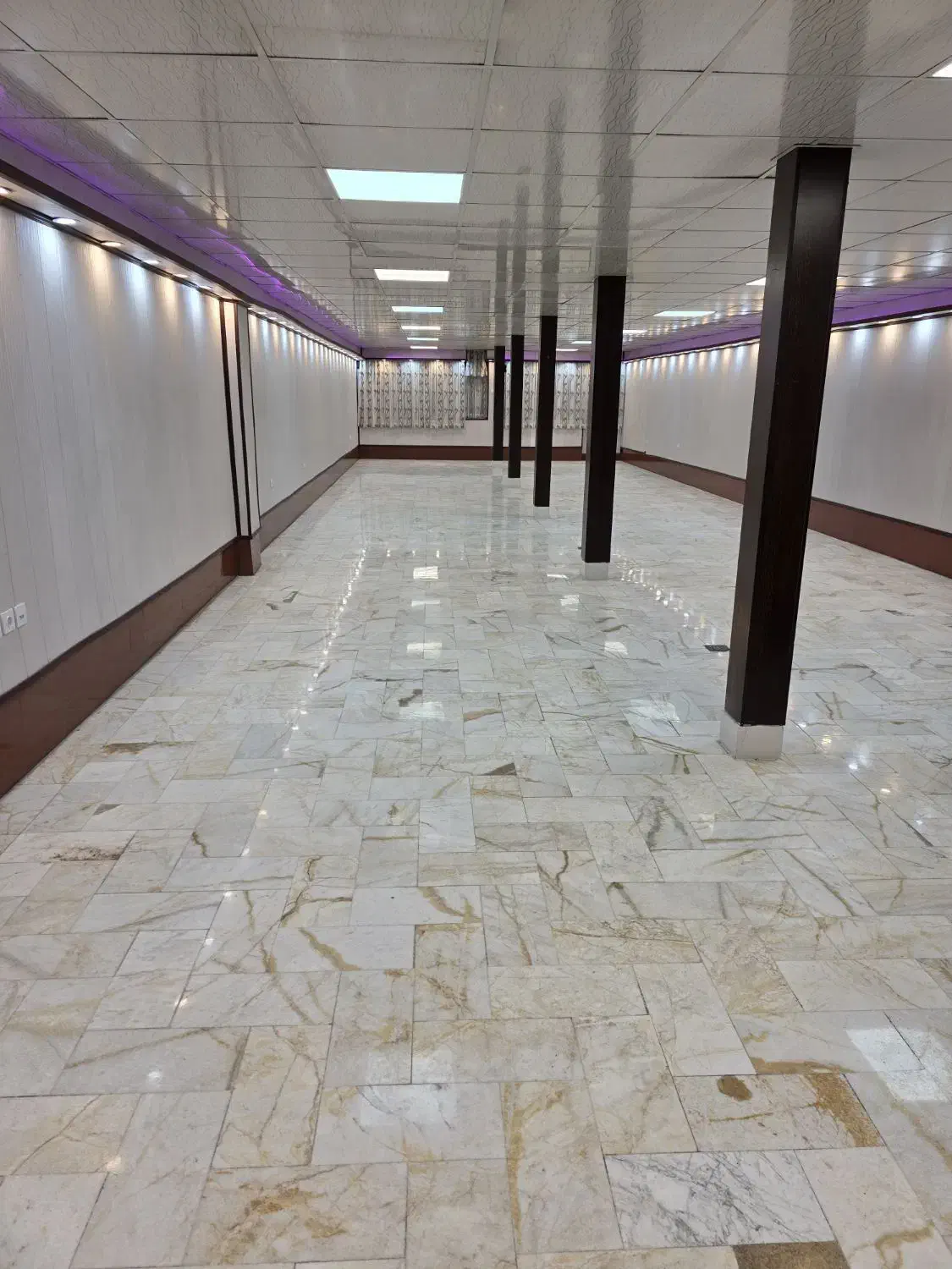 اجاره نمایشگاه مبلمان|اجارهٔ مغازه و غرفه|تهران, علم و صنعت|دیوار