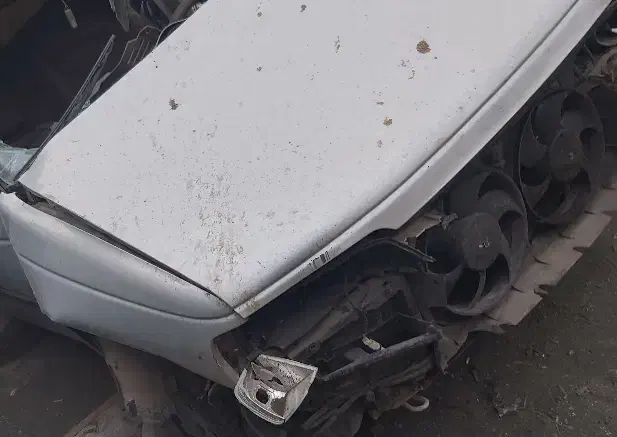 تعدادی پژو و دنا تصادفی|خودرو سواری و وانت|تهران, امام زاده حسن|دیوار