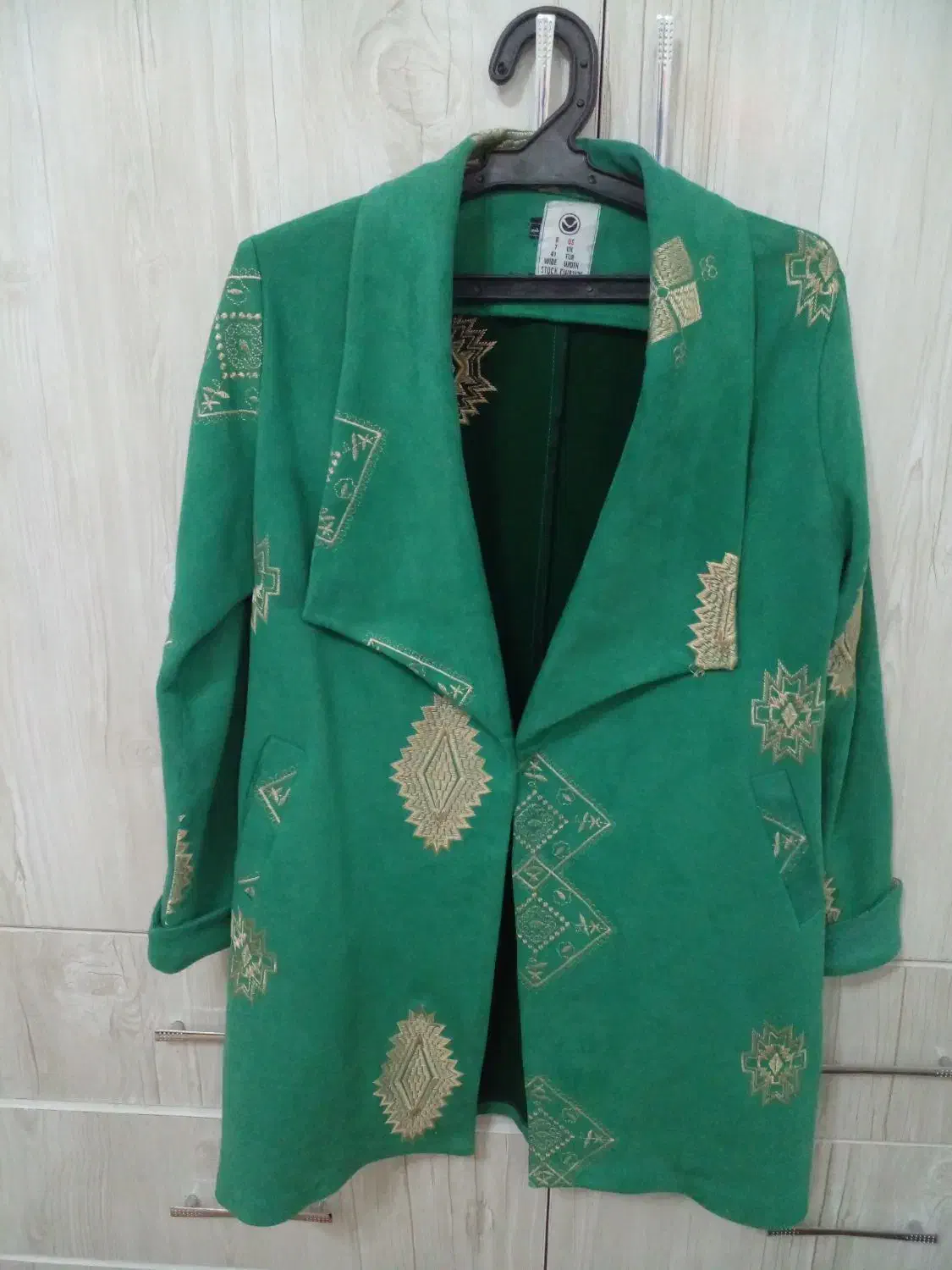 تعدادی لباس مجلسی ومانتوشلوارباقیمت مناسب|لباس|بم, |دیوار