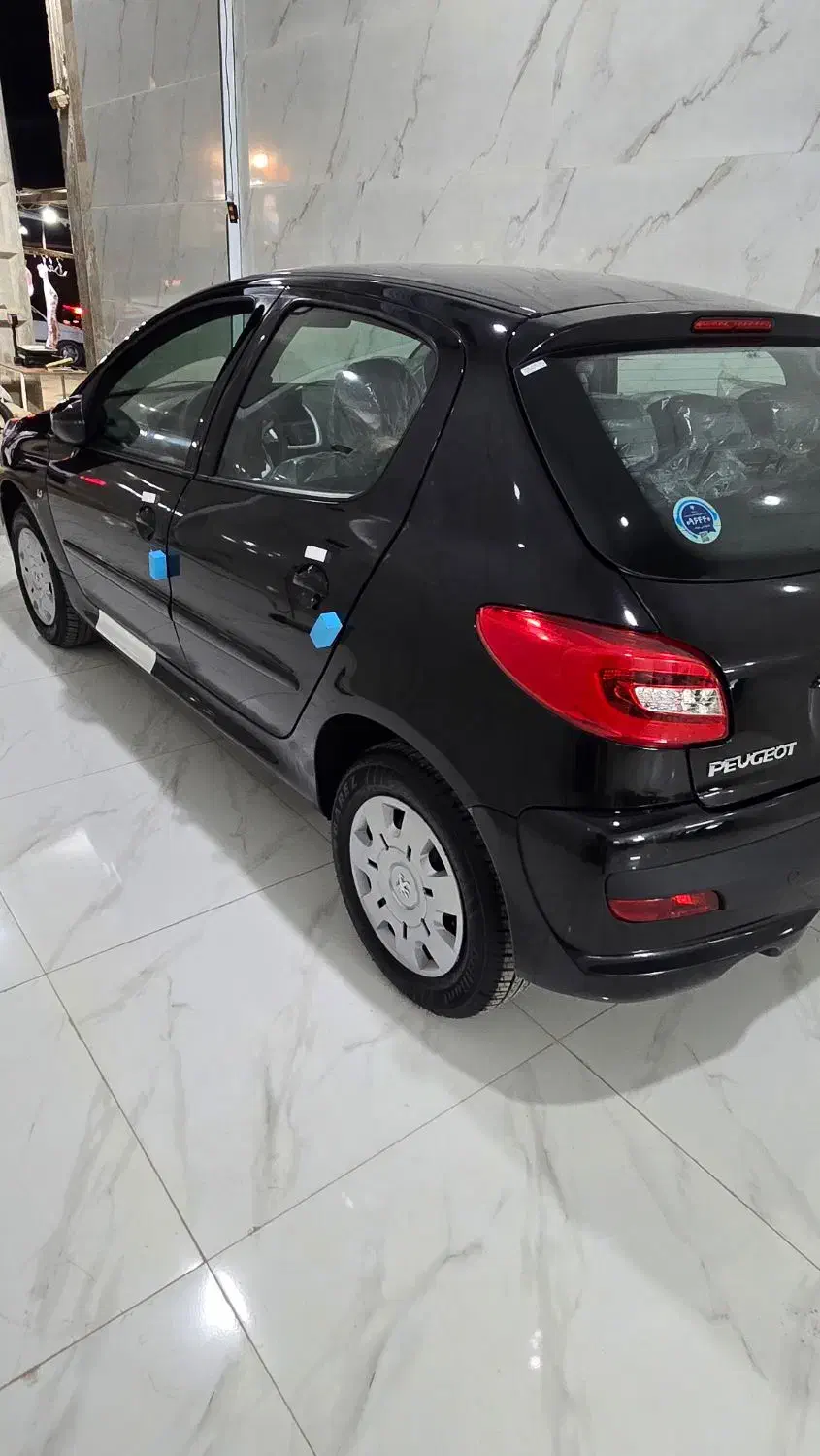 207 فلز مدل 1404 قالپاق|خودرو سواری و وانت|شیراز, بهارستان|دیوار