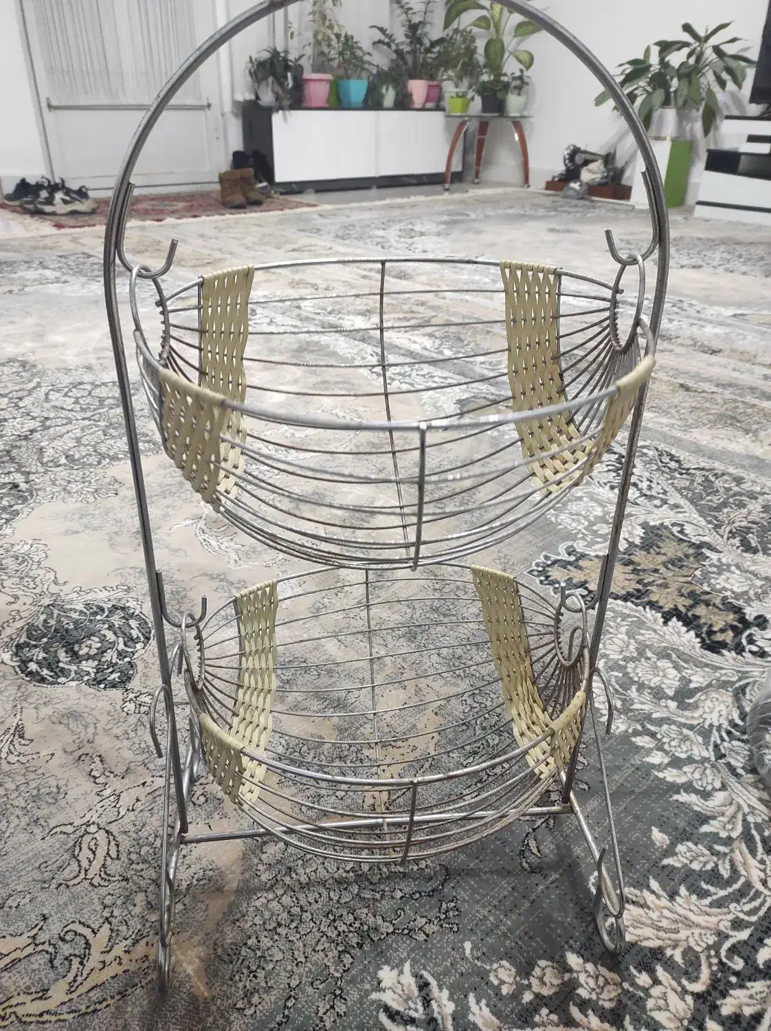 سبد سیب وپیاز استیل|میز و صندلی غذاخوری|تربت‌حیدریه, آغوی|دیوار